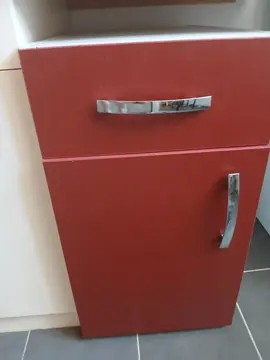 Petit meuble, idéal en appoint pour la cuisine