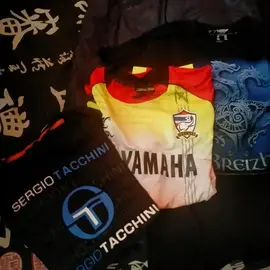Lot de vêtements pour jeunes aldos