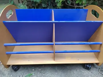 Bibliothèque sur roulettes