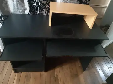 bureau noir ordinateur