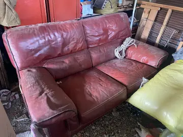 canapé cuir rouge