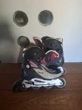 SKATES INLINE