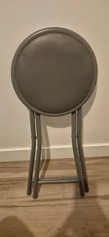 Tabouret pliable
