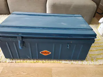 Rangement de compèt : cantine bleue