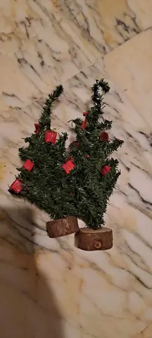 2 mini-sapins de Noël