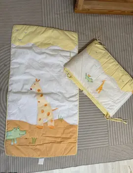 tour de lit bébé