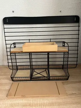 Petite grille murale rangement déco