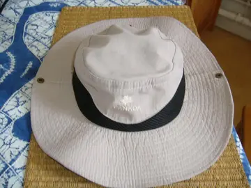 Chapeau