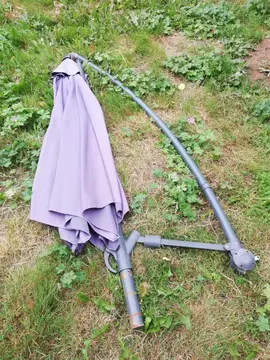 Parasol déporté sans le pied