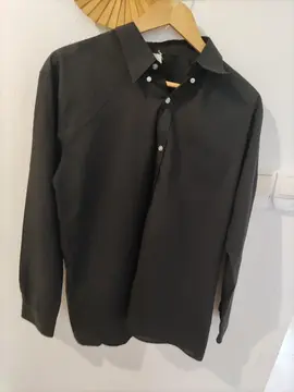 chemise noir.( homme). taille L-XL.