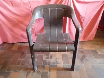 chaise terrasse plastique marron