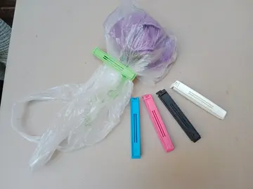 5 pinces à sachet