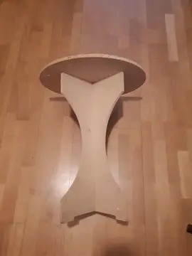 Table bois agglo.