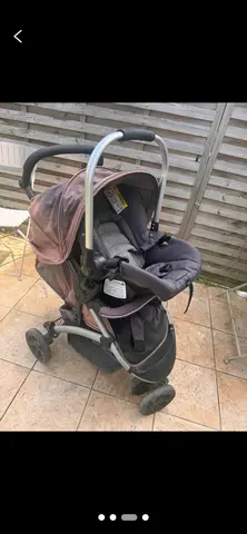 Poussette avec son cosy tex