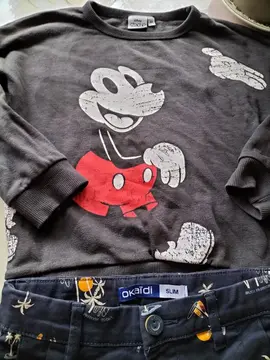 bermuda okaidi 5 ans et sweat Mickey mouse original