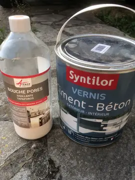 bouche pores et vernis béton entames très récemment