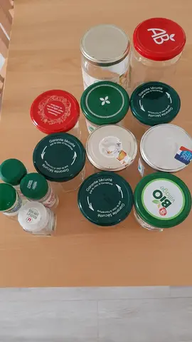 Bocaux à confiture et épices