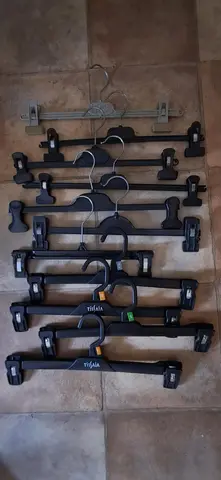 cintres à pinces