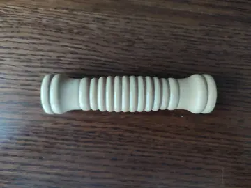 Petit rouleau de massage en bois