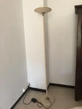 lampadaire halogène sur pied