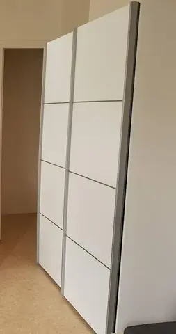 Armoire blanche