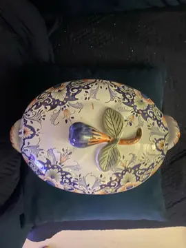 je donne cette soupière très bon état