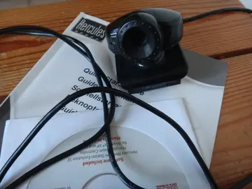 Webcam Hercules avec notice et disque d'installation