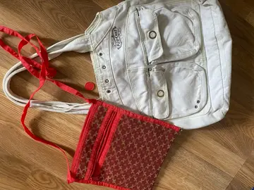 2 sacs