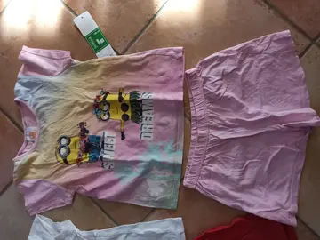 pyjama les minion taille 8 ans