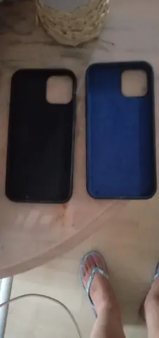2 coques pour iPhone 12