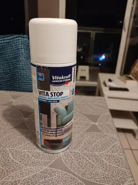 Spray anti-puces a action mecanique