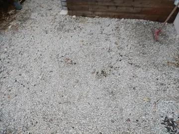 don gravier gris sur Le Crès