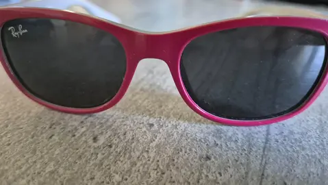lunettes de soleil enfant Rayban