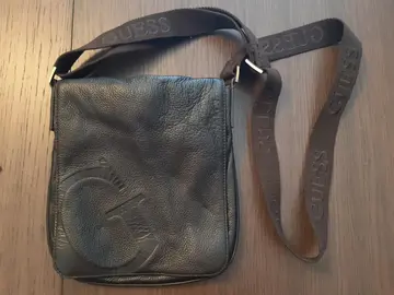 Sac à main Guess