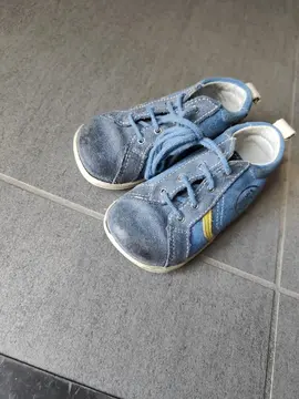 chaussures premiers pas pointure 21