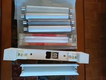Réglette et ampoules