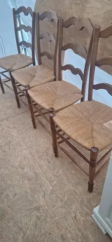 chaises