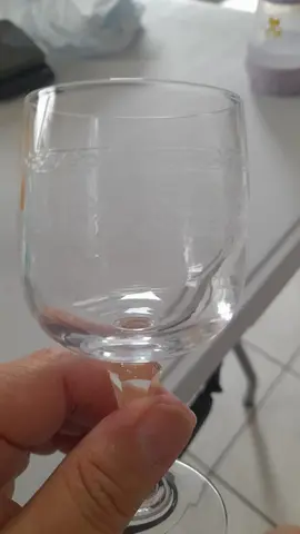 lot de verre sur pied