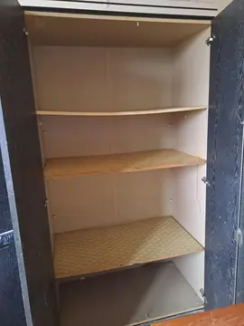 donne armoire