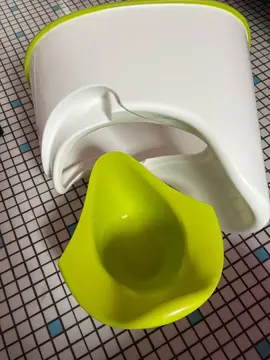 Petit pot de chambre pour bébé