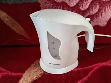 bouilloire qui a un faux contact