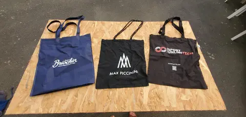 Tote bags