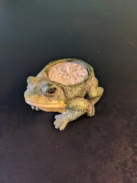 petite grenouille en résine porte bougie