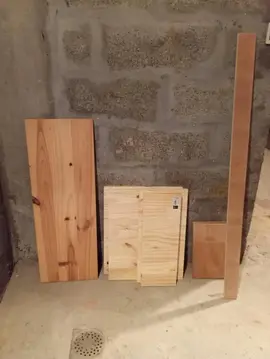 Lot de chutes de bois pour bricolage