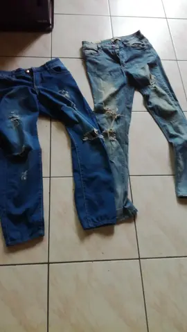 2 jeans taille 36