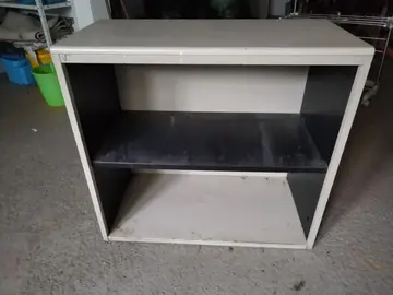 armoire basse metal