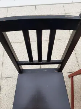 Donne 3 chaises