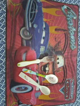 set de table cars avec couverts enfant
