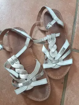 sandales tropéziennes 34