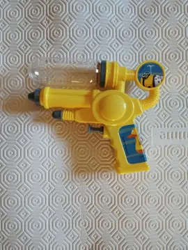 petit pistolet eau minions